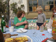 Sprudel, Kuchen, Lisa und Marlin am 23.4.2006 in Masibach